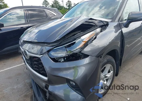 2022 Toyota Highlander Le z USA, uszkodzony, nr VIN 5TDBZRBH4NS195949